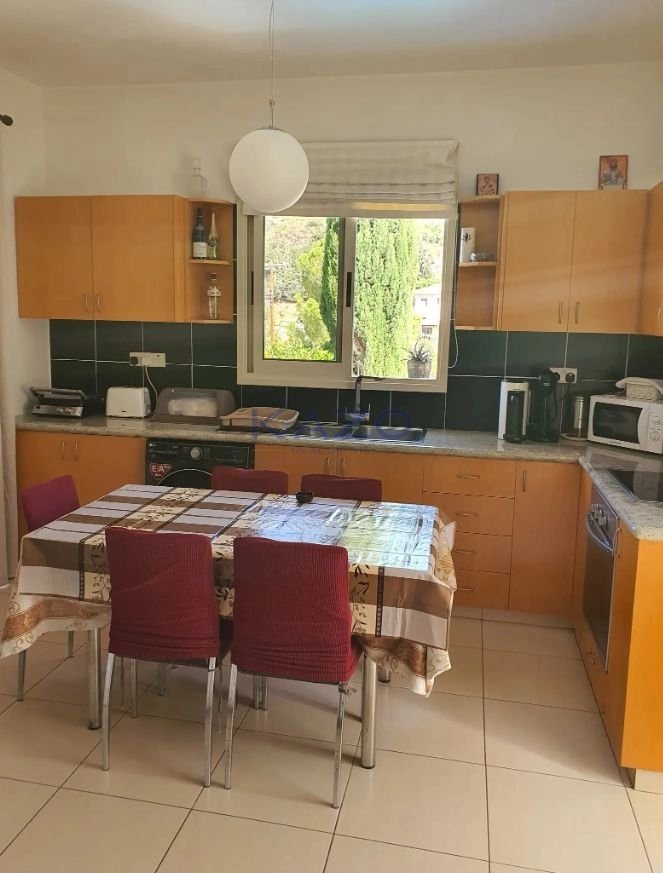 3 Bedroom House for Sale in Apsiou, Limassol District