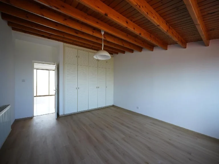 5 Bedroom House for Sale in Dali, Nicosia District