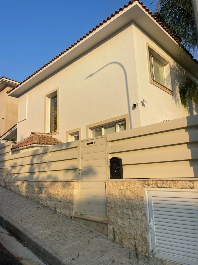 Дом с 4 спальнями в аренду в районе Лимассола