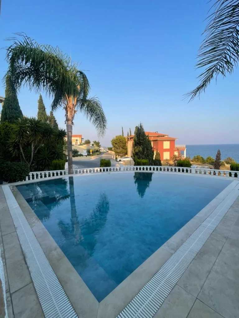 Дом с 4 спальнями в аренду в районе Лимассола