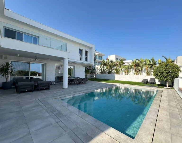 4 Bedroom House for Sale in Limassol – Agios Athanasios