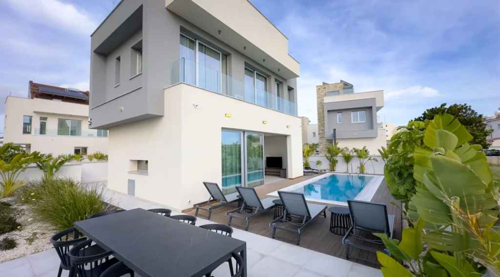 4 Bedroom House for Sale in Famagusta – Agia Napa