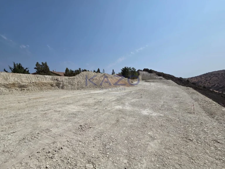 1,019m² Plot for Sale in Agios Tychonas, Limassol District