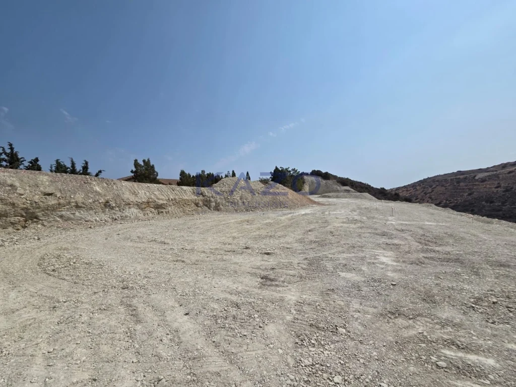 1,088m² Plot for Sale in Agios Tychonas, Limassol District