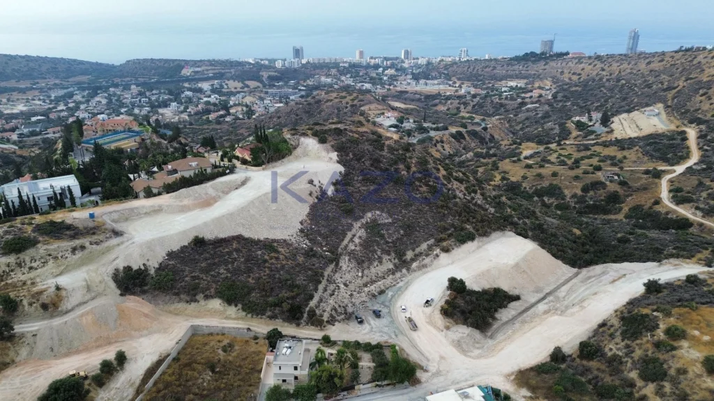 1,566m² Plot for Sale in Agios Tychonas, Limassol District