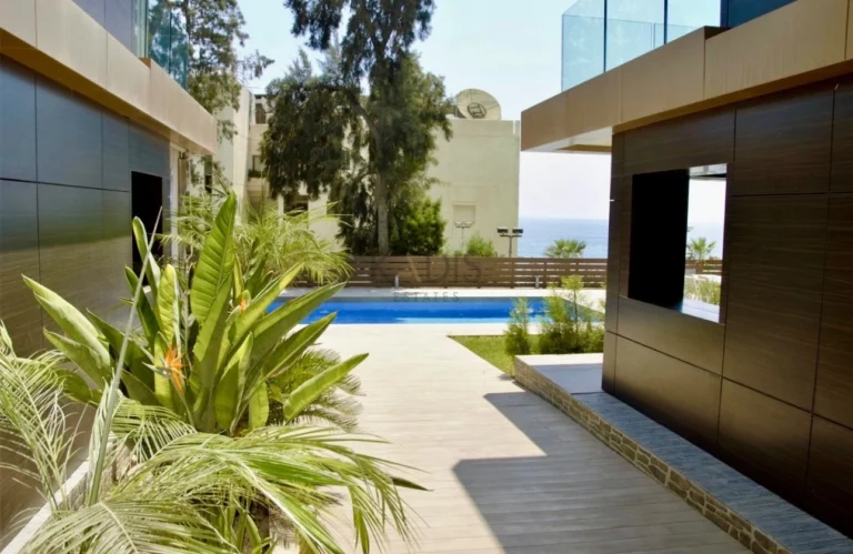 3 Bedroom Apartment for Sale in Agios Tychonas, Limassol District