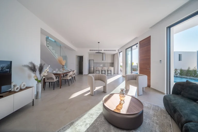3 Bedroom House for Sale in Chlorakas, Paphos District
