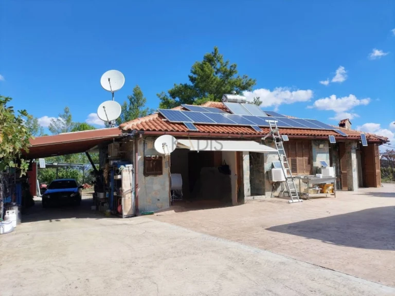 2 Bedroom House for Sale in Klirou, Nicosia District