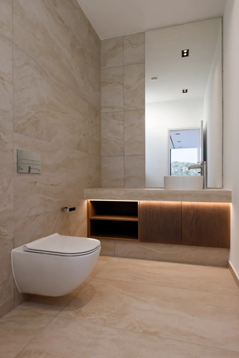 5 Bedroom House for Sale in Germasogeia, Limassol District