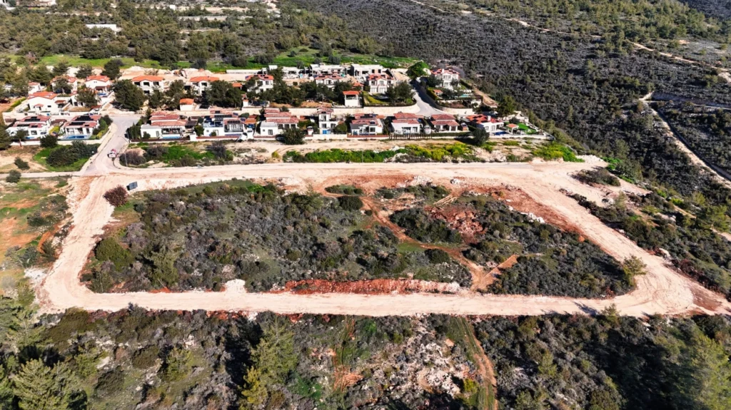 890m² Plot for Sale in Souni, Limassol District