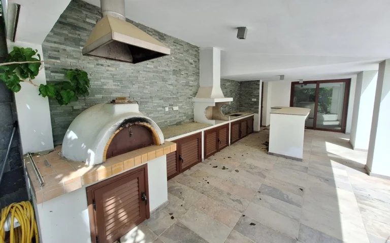 Cheap Houses and Villas for Sale Nicosia up to 800000 euro