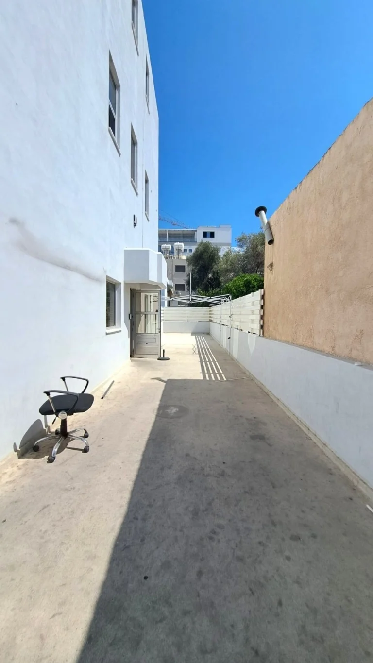 870m² Building for Rent in Limassol – Mesa Geitonia