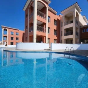 2 Bedroom Apartment for Sale in Paphos – Universal