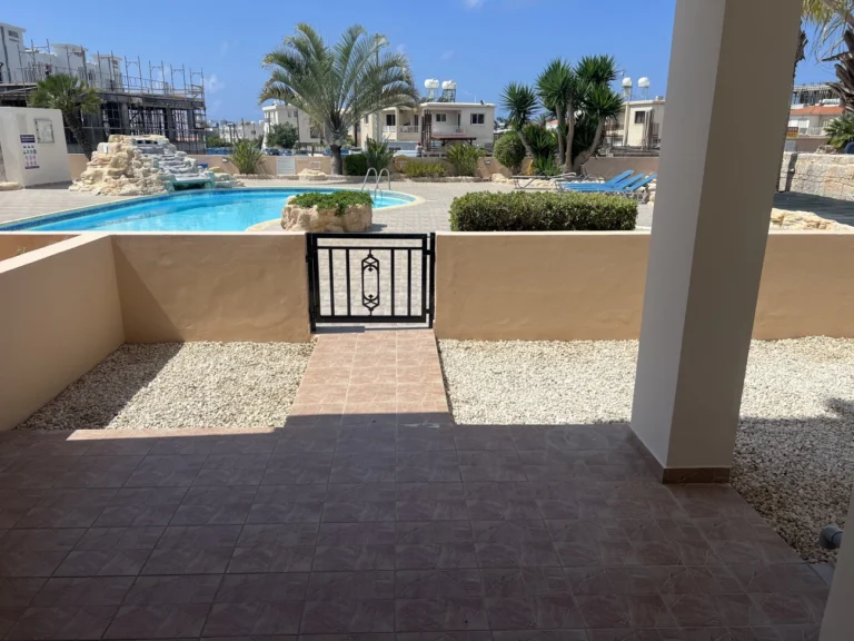 2 Bedroom Apartment for Sale in Paphos – Universal