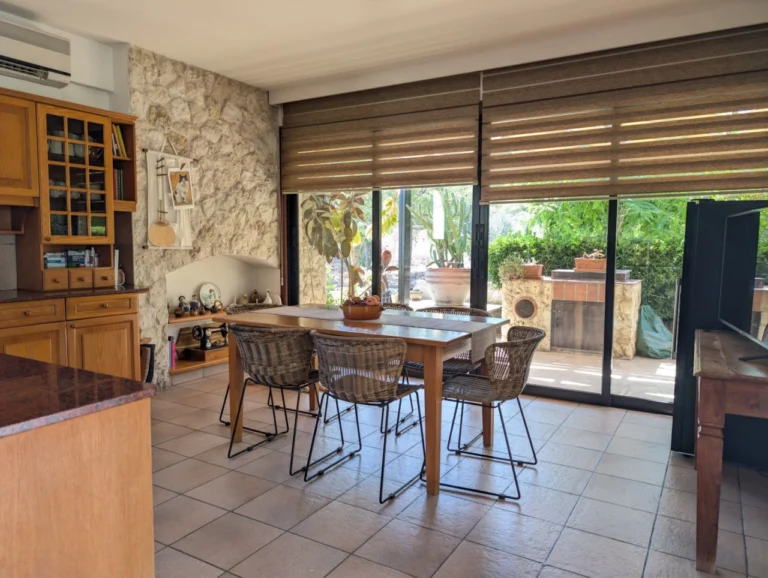 Cheap Houses and Villas for Sale Nicosia up to 600000 euro