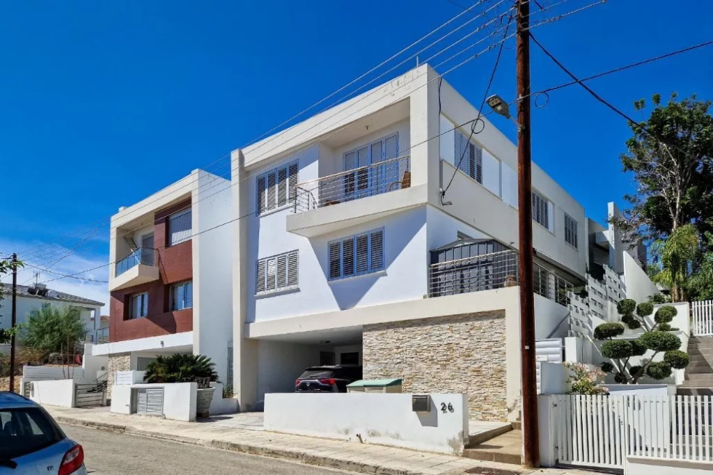 4 Bedroom House for Sale in Engomi, Nicosia District