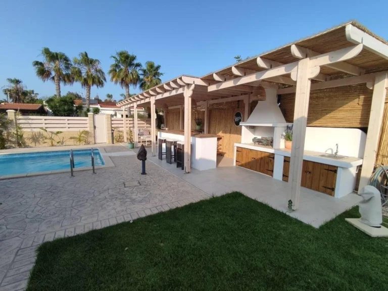 3 Bedroom House for Sale in Meneou, Larnaca District