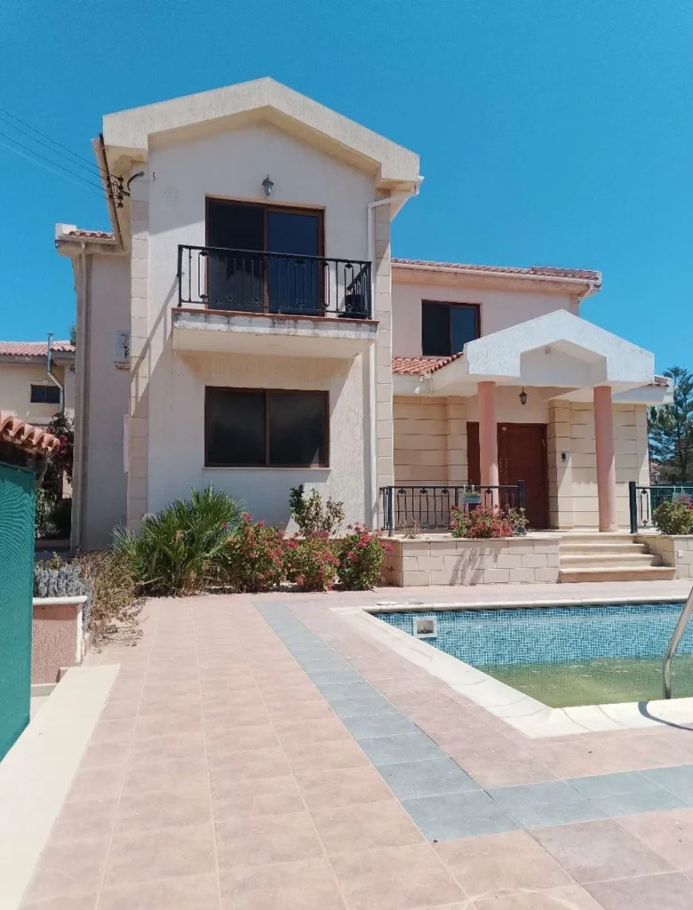 4 Bedroom House for Sale in Mouttagiaka, Limassol District