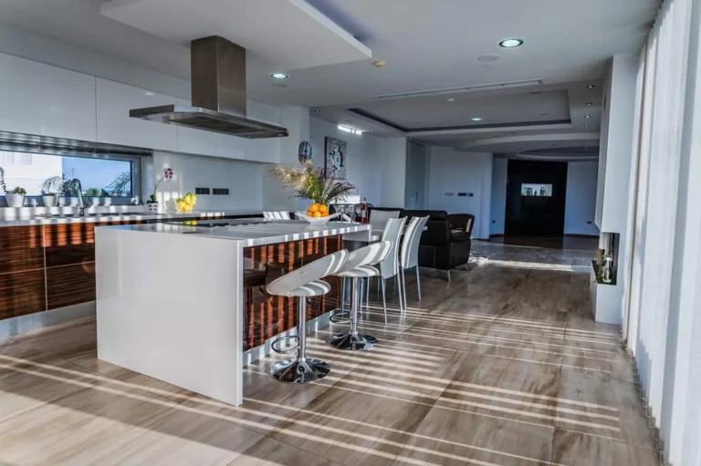 6+ Bedroom House for Sale in Livadia Larnakas, Larnaca District