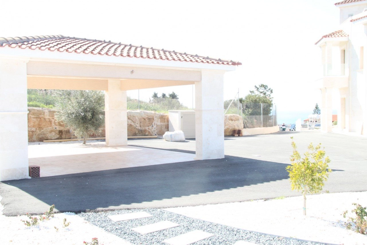 4 Bedroom House for Sale in Saint George, Paphos District