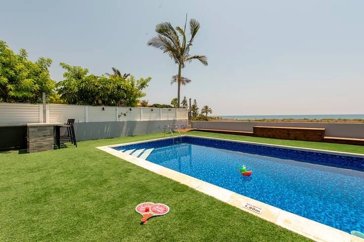 Cheap Houses and Villas for Sale Larnaca up to 1000000 euro