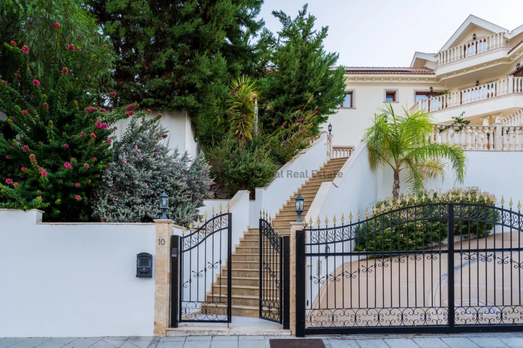 650m² House for Sale in Mouttagiaka, Limassol District