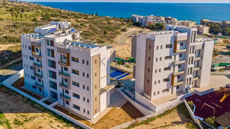 3 Bedroom Apartment for Sale in Agios Tychonas, Limassol District