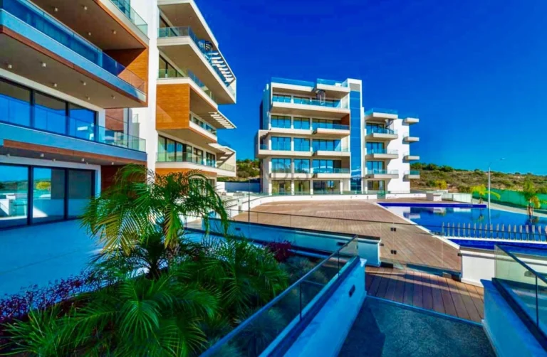 3 Bedroom Apartment for Sale in Agios Tychonas, Limassol District