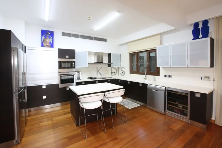 5 Bedroom House for Sale in Engomi, Nicosia District