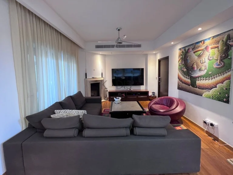 5 Bedroom House for Sale in Engomi, Nicosia District