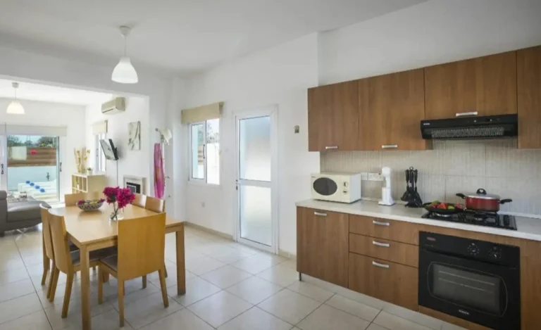 Cheap Houses and Villas for Sale Famagusta up to 600000 euro