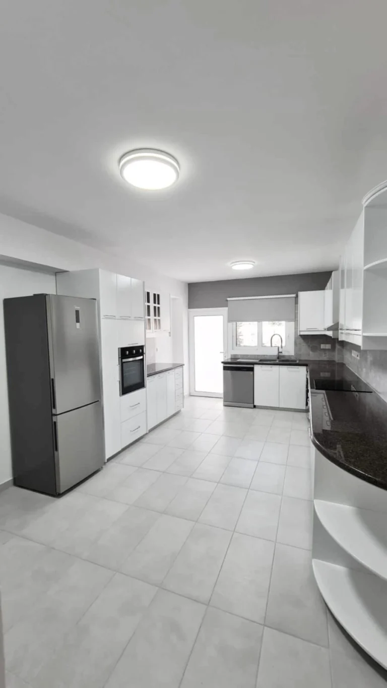 3 Bedroom Apartment for Sale in Limassol – Mesa Geitonia