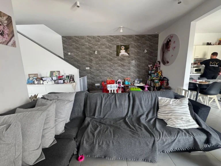 3 Bedroom House for Sale in Oroklini, Larnaca District