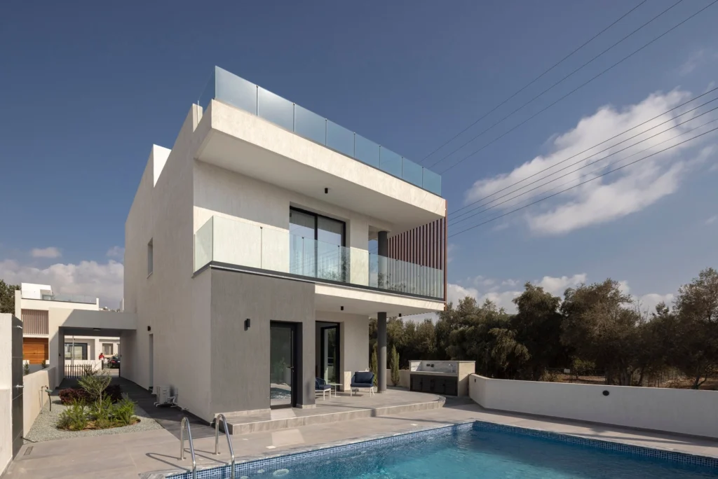 4 Bedroom House for Sale in Chlorakas, Paphos District