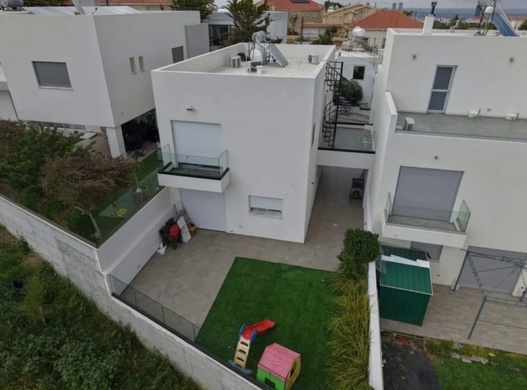 Дом с 3 спальнями в аренду в Лимассоле – Агия Фила