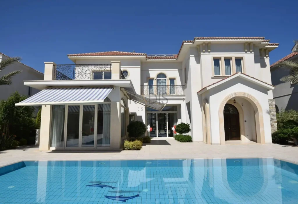5 Bedroom House for Sale in Larnaca District