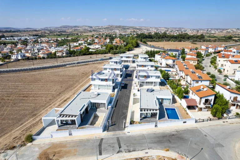 3 Bedroom House for Sale in Oroklini, Larnaca District