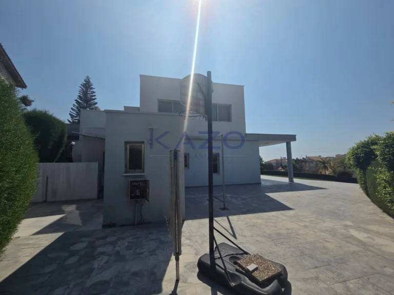 4 Bedroom House for Sale in Limassol – Agios Athanasios