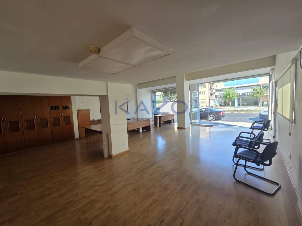 185m² Commercial for Sale in Limassol District
