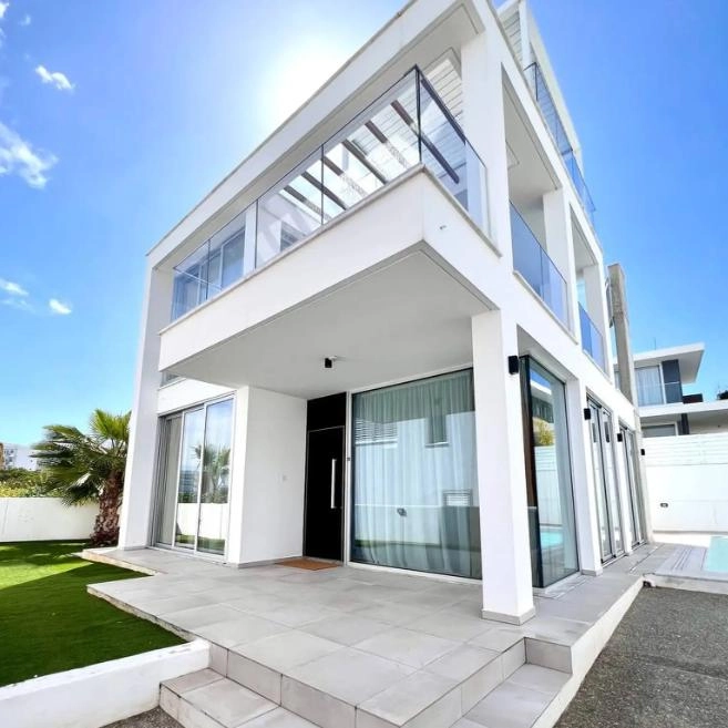 Cheap Houses and Villas for Sale Famagusta up to 800000 euro