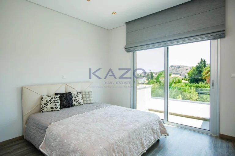 3 Bedroom House for Sale in Agios Tychonas, Limassol District