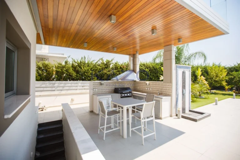 3 Bedroom House for Sale in Agios Tychonas, Limassol District