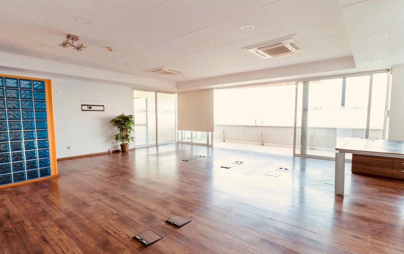 175m² Office for Rent in Agia Triada, Limassol District