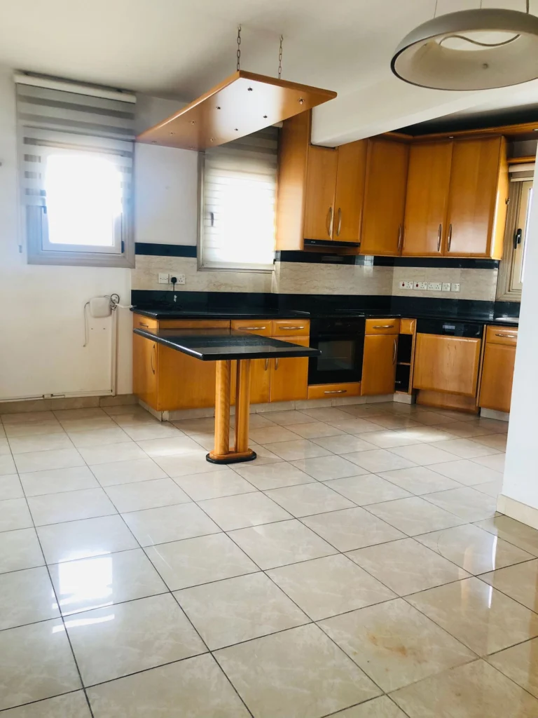 1000m² Commercial for Sale in Limassol – Agios Nicolaos