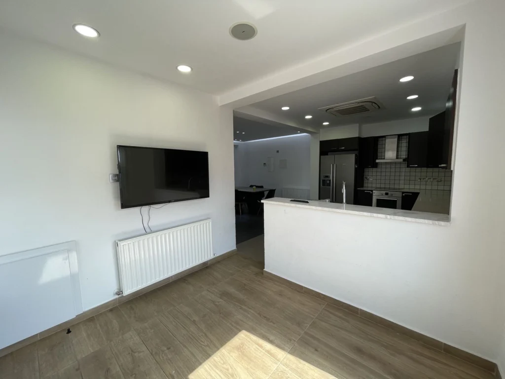 3 Bedroom House for Sale in Germasogeia, Limassol District