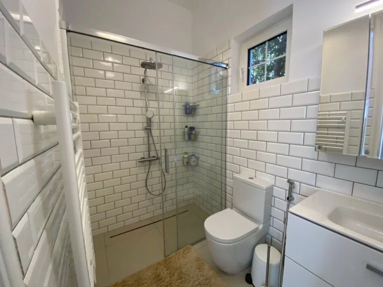 5 Bedroom House for Sale in Amathounta, Pyrgos Sea Front, Limassol District