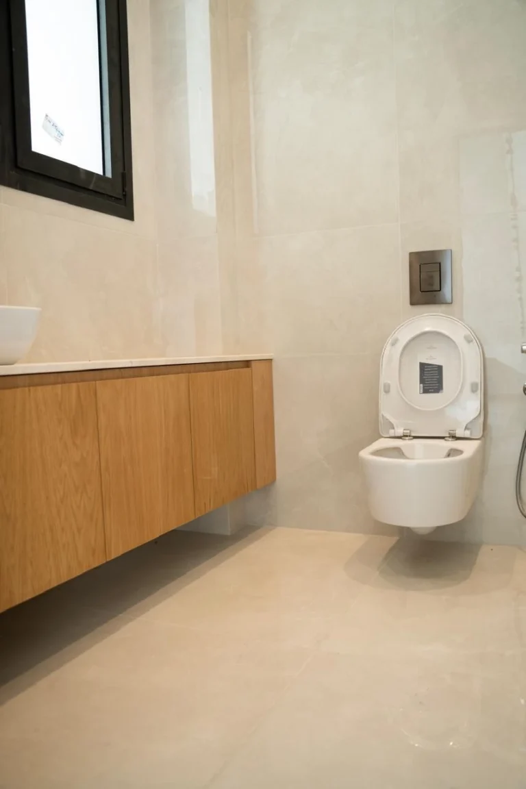 5 Bedroom House for Sale in Limassol – Mesa Geitonia