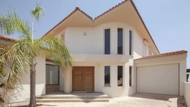 5 Bedroom House for Sale in Larnaca – Kokkines