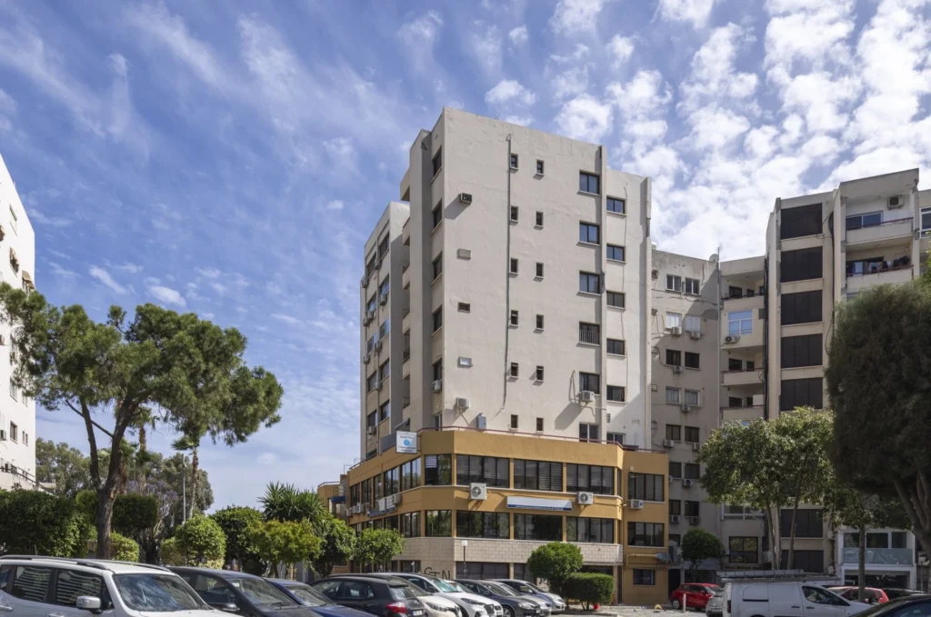 1072m² Commercial for Sale in Kalogiroi, Limassol District