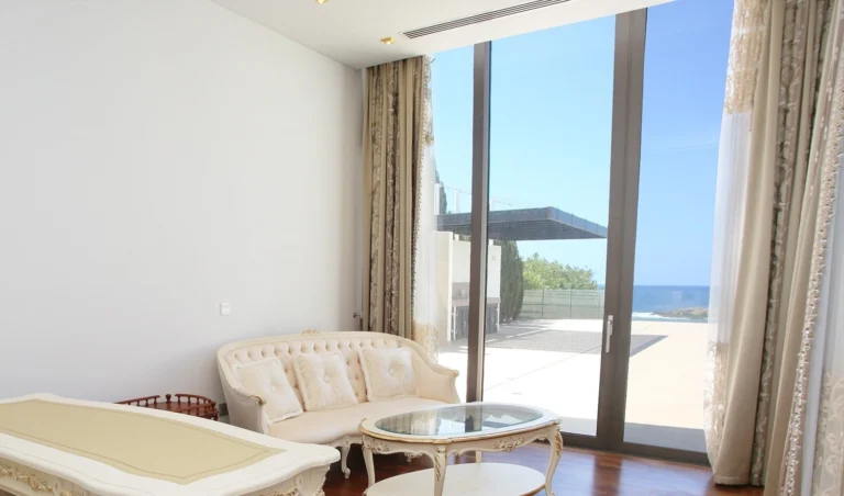 5 Bedroom House for Sale in Pegeia, Paphos District